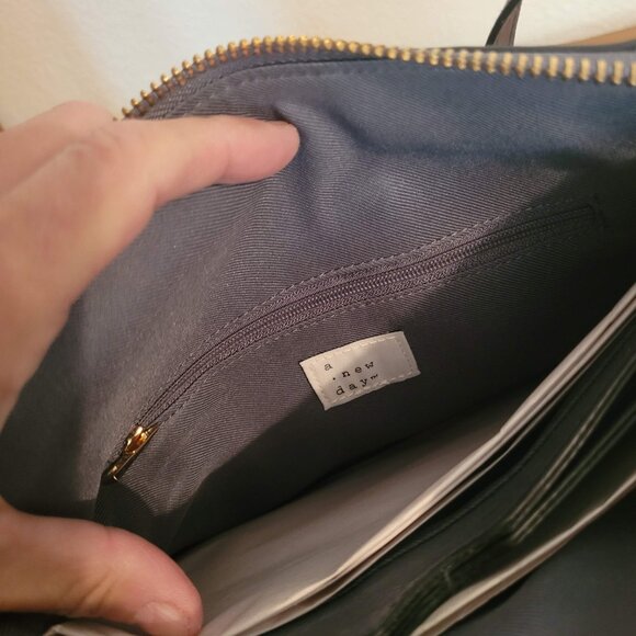 Stylish Patent Leather Crossbody Bag – Slate Blue Purse with Adjustable Strap - Picture 4 of 5